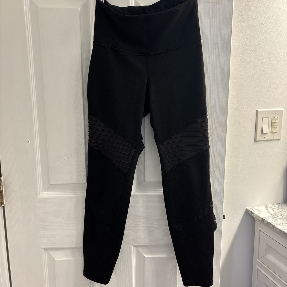 Old Navy Active Black Leggings